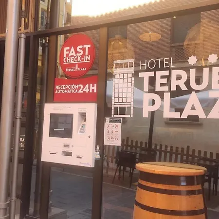 Plaza Otel 3*