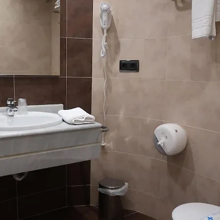 Hotel Plaza 3*