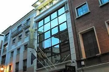 Otel Plaza 3*