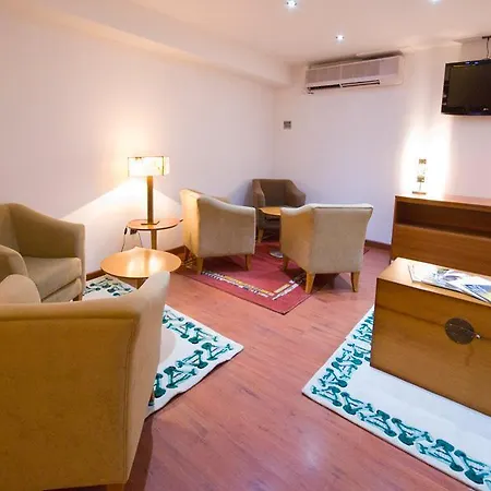 Hotel Plaza 3*