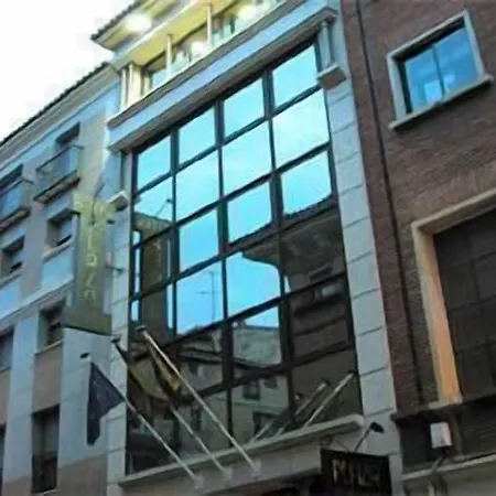 호텔 Plaza