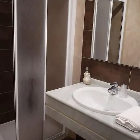 Plaza Ξενοδοχείο 3*